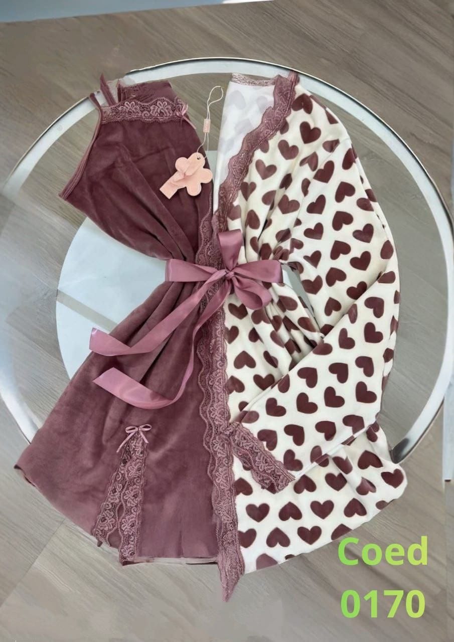 طقم روب وكاش قطيفه