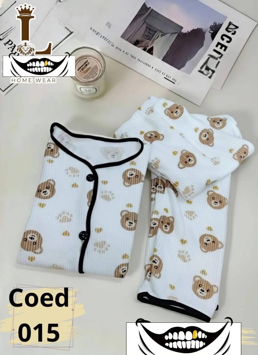 طقم بيجامه قطيفه